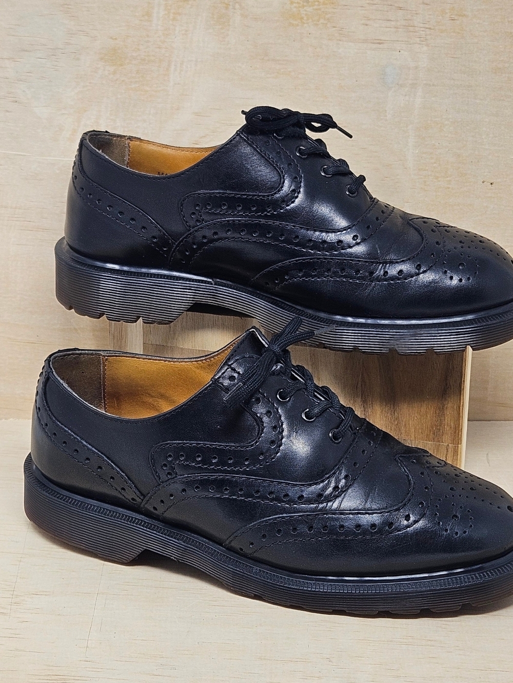 Vintage Dr Martens 8123 Wingtip Brogues - Made in England